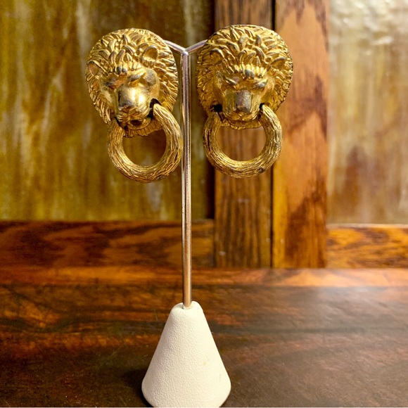 1980’s Vintage Gold Plated Lion Door Knocker Clip On Earrings - Picture 4 of 6